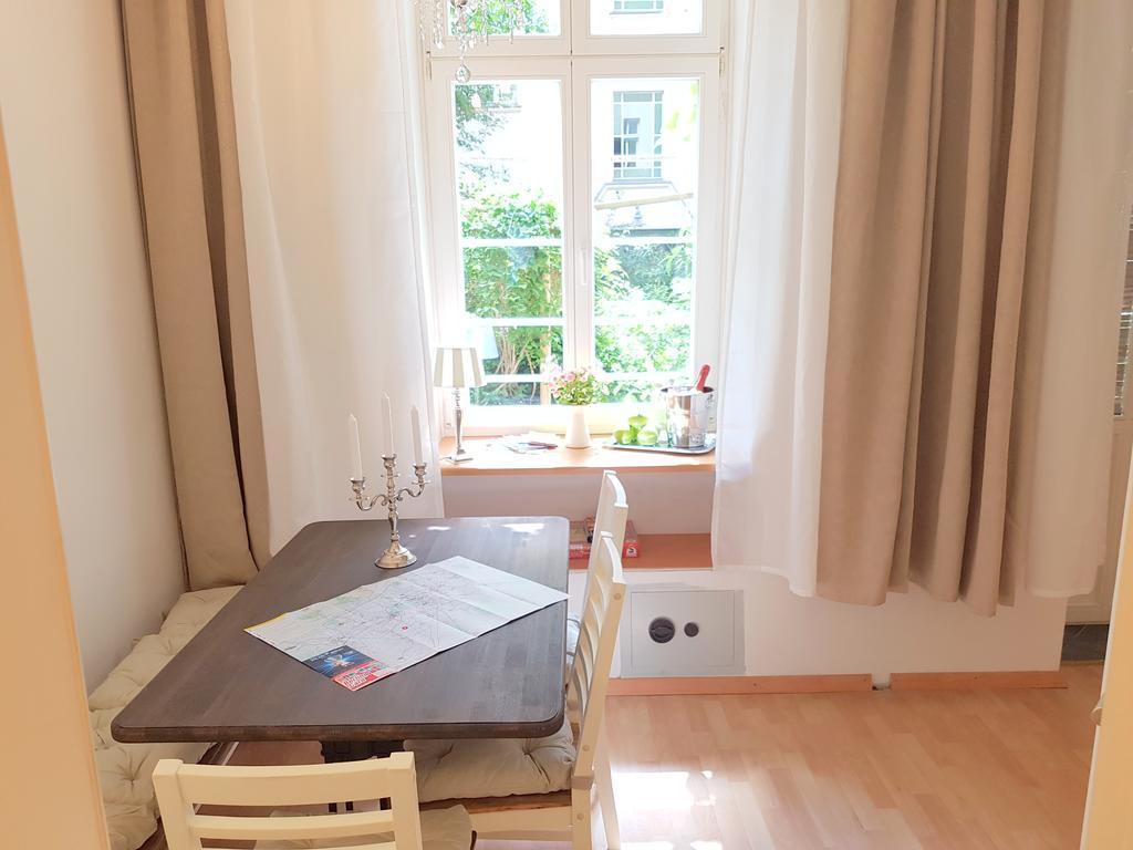 Gastein By Rockchair Apartments L Superhost Status L 2 Bedrooms Boxspringbeds 1,5 Bathrooms - Cozy Family & Business Flair Welcomes You! برلين المظهر الخارجي الصورة