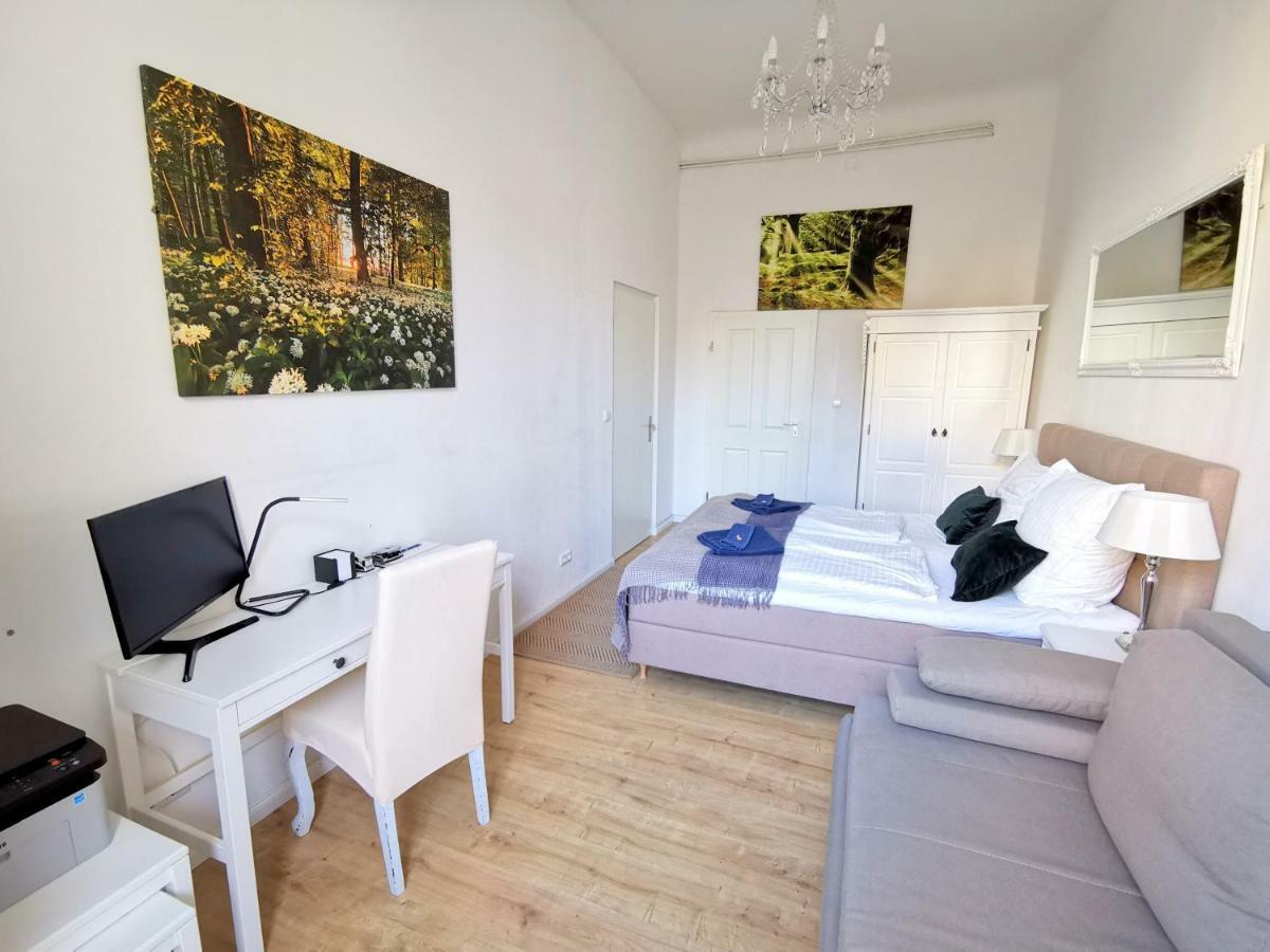 Gastein By Rockchair Apartments L Superhost Status L 2 Bedrooms Boxspringbeds 1,5 Bathrooms - Cozy Family & Business Flair Welcomes You! برلين المظهر الخارجي الصورة